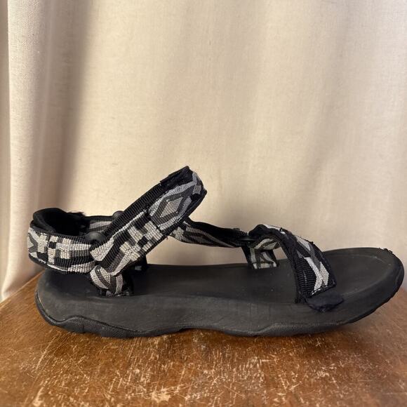 Teva Hurricane Sandals Women US 6 Geometric Black Universal Adjustable Strap - Picture 7 of 11
